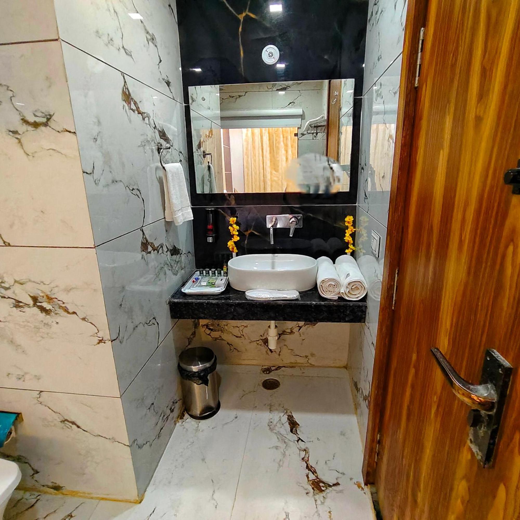 Hotel Taste Of India Agra  Bagian luar foto